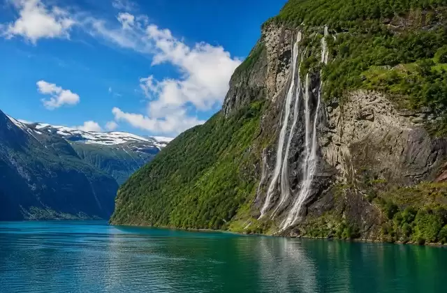 En los fiordos (Noruega)