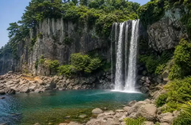 Jeongbang Falls