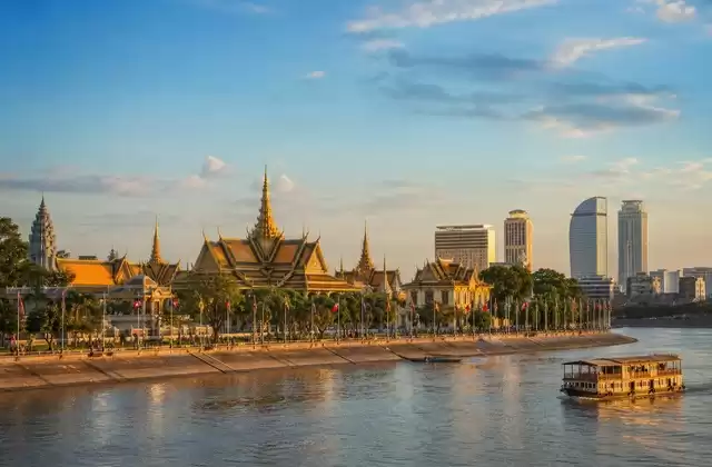 Phnom Penh en la confluencia del Mekong y el Tonlé Sap