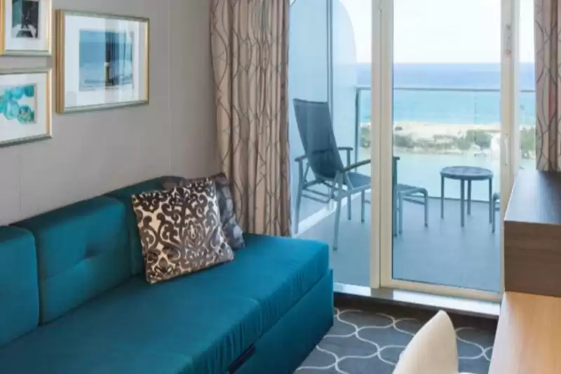 Cabina con vista al mar y balcón